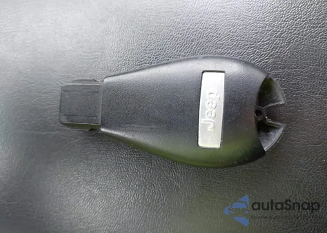 2017 Jeep Cherokee Latitude 4X4 из США, поврежденный, VIN 1C4PJMCBXHW612120